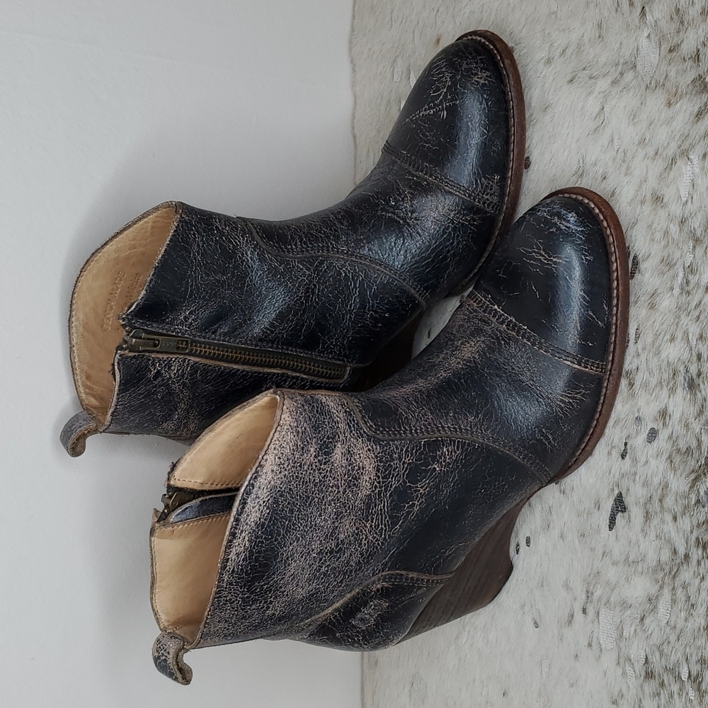Bed Stu Gentry distressed leather ankle boots